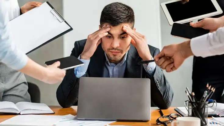 Corporate Destress